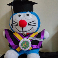 Jual Boneka Wisuda Doraemon | Hadiah Wisuda Boneka Doraemon | Kado Wisuda Murah