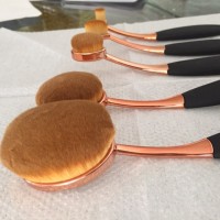 Jual KUAS MAKEUP UP OVAL BRUSH ROSE GOLD SET 5 PCS FOUNDATIO Murah Murah