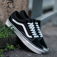 Sepatu Vans Oldskool Black White Man Premium Quality