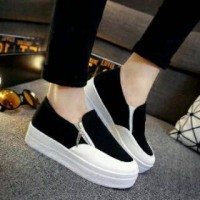 5261- SEPATU KETS RESLETING HITAM