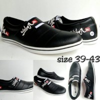 sepatu slip on quicksilver