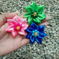 Jual souvenir pernikahan bros bunga mutiara Murah