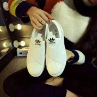 SEPATU OLAHRAGA ADIDAS PUTIH WANITA CEWEK PRIA SEKOLAH KERJA BOOTS KW