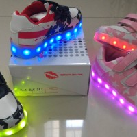 Jual Sepatu anak LED + charger ukuran 31-35 (item 111-4) Murah