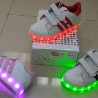 Jual Sepatu anak LED + charger ukuran 31-35 (item 112-2) Murah