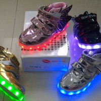 Jual Sepatu anak LED + charger ukuran 31-35 (item 115-6) Murah