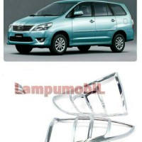 Garnish Lampu Belakang Toyota Innova 2011-2015