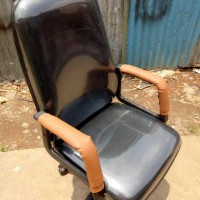 Obral kursi Manager 60 + sarung tangaan Direksi DPR, MPR, hitam