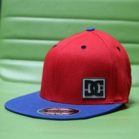 topi DC original