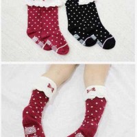Jual (1seri 12pc)Middle baby socks polka antislip/kaos kaki Natal 18-36bln Murah