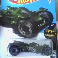 Jual diecast hotwheels batman arkham knight batmobile Murah