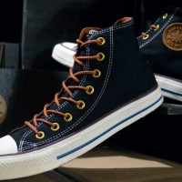Sepatu Converse high warna Hitam