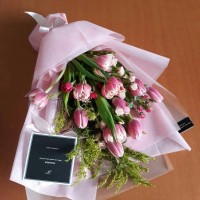 Jual tulip Hand Bouquet/bunga tulip segar/buket bunga tulip/fresh tulip Murah