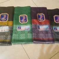 Sarung Tenun Cap Lombok
