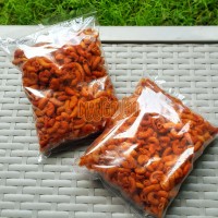 Jual Cemilan Snack Makaroni / Macaroni Pedas Mantap Aroma Daun Jeruk Murah