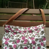 Jual Sling Bag Whoopees 5048 | Messenger Bag | Tas Wanita Murah