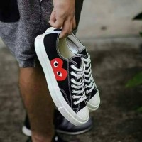 SEPATU CONVERSE CHUCK TAYLOR GARCONS PLAY X ALL STAR 70s LOW PREMIUM