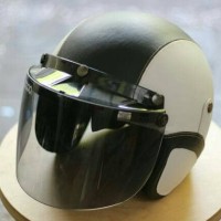 Helm Bogo FLAT Kulit Putih Hitam Simple Sempurna Modis Unik