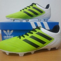 sepatu sepak bola pria adidas copa hijau putih terbaru