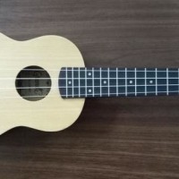 Jual ukulele soprano