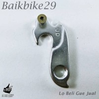 RD Hanger Anting Anting Model 3