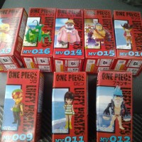 8buah action figure ONE PIECE chibi mulus lengkap dus