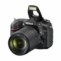 kamera nikon D7200 kit 18-140mm DSLR kredit termurah dan terpercaya