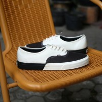 Jual Vans Authentic DX Blocked Black and White Murah