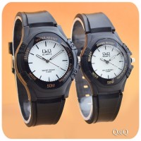 Jual Promo Q Q YOUNG WHITE BLACK RUBBER COUPLE Murah
