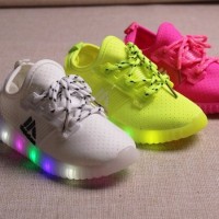 Jual DAPATKAN EXCLUSIVE Sepatu LED Model Tali Sepatu keren dengan lampu LE Murah