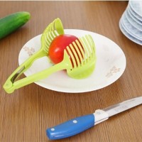 Jual DAPATKAN Alat bantu masak potong buah tomat jeruk jepit iris sayuran Murah