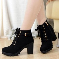 Jual Sepatu Boots Heels Wanita Tan & Hitam SBO99 Murah