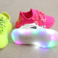 Jual Sepatu LED Model Tali (Sepatu keren dengan lampu LED) Murah Murah