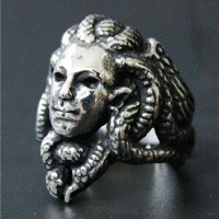 medusa skull ring / cincin tengkorak import stainless steel 316L