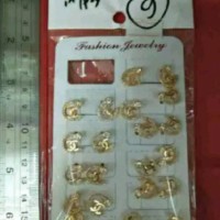 Anting Jewelry Karakter