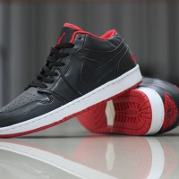 sepatu casual pria nike air jordan hitam sol putih terbaru