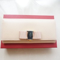 Dompet Salvatore Ferragamo Sf Vara Nude Bisque Wallet Original