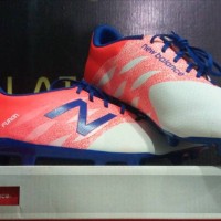 Sepatu Bola NEW BALANCE FURON