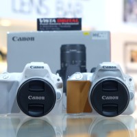 CANON EOS 200D KIT 18-55 STM KAMERA DSLR GARANSI RESMI 1TAHUN