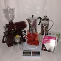 Paket Cafe Sederhana (Grinder Elektric, Virtnam Drip, V60, Alat Kopi)