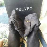 Sepatu Boot Wanita Merek Velvet