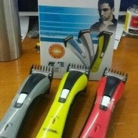 Alat cukur rambut ,kumis,Jenggot / hair Clipper NOVA NHC-8002