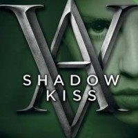 Shadow Kiss: A Vampire Academy Graphic Novel: Book 3