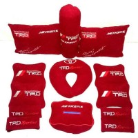 Yaris Heykers Bantal Aksesoris mobil