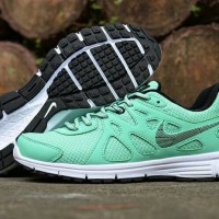 ORIGINAL BIG SALE!! Sepatu Nike Revolution 2 - Sport Running Wanita