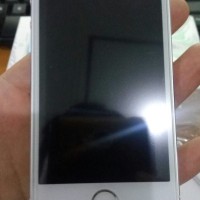 HOT SALE Apple Iphone 5S 16GB Second Silver Garansi 7 Hari