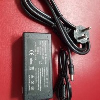 Adaptor 19V 3.42A + Kabel power