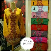 Kebaya lengan panjang