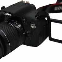 KAMERA CANON EOS 600D KIT 18-55 IS II