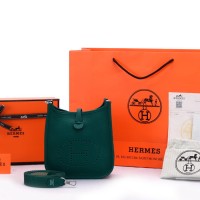 Tas Hermes Evelyne Mini TPM Clemence Hijau Malachite SOC1044